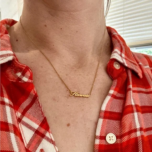 Gold Hawaii Necklace - Picture 5 of 5